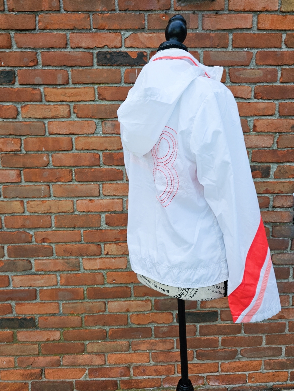 Nike White Lightweight Windbreaker Jacket Women’s Medium Coral Pink Swoosh